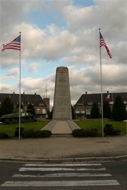 Monument Gen Patton Avranches